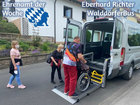 Menschen Bus Rollstuhl