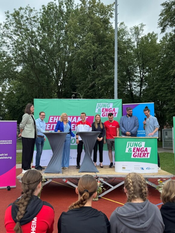 Pressekonferenz Jung und Engagiert